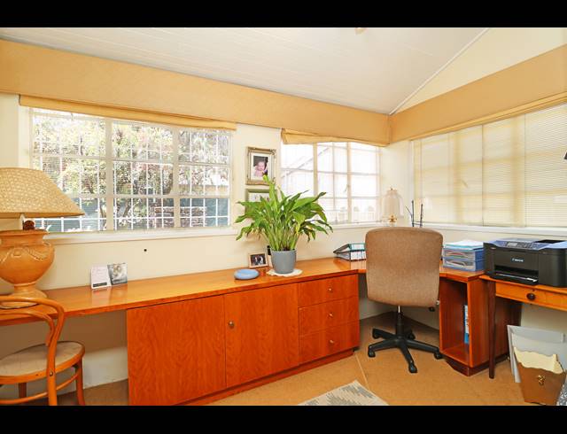 3 BEDROOM HOUSE FOR SALE IN KENSINGTON